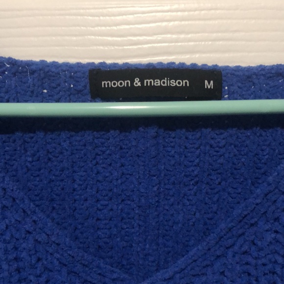 Knit cropped sweater - Picture 2 of 3